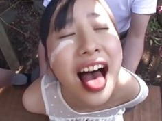 日本の孫娘はすべての兼を得る