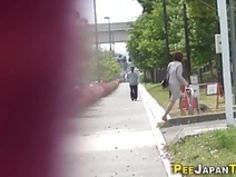 熱い日本のベイビーの小便