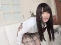 かわいい日本の女子生徒と遊ぶ