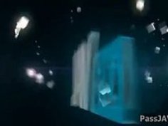 コナン・マリンはオルガスムまでコックで遊ぶことを切望しています