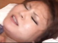 エアリー・アイは、彼女の毛むくじゃらのアジアの犬にコックの大きなインチをとります