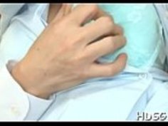 法的年齢のティーンエイジャーはダブルチーミングを獲得