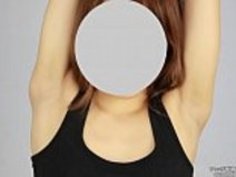 エロチックな女性の脇の下