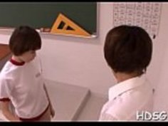 そのベイビーは、プッシーがプッシュされるのが好きです