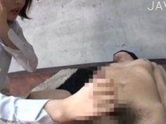 「♥ダメよ、まだイッちゃダメ！」可愛いメガネ痴女が言葉責めしながらＭ男焦らし手コキ抜き！【痴女無料動画】