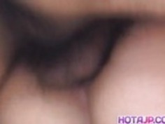 由香松下は、バイブレータや掘削を取得します。