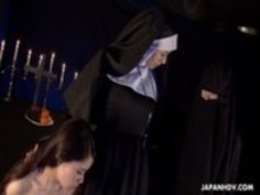 アジアの修道女は、キリストの教えを再発見しています