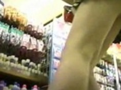 日本の女の子のクローズアップパンティー追求