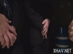 オイリー東洋喜び彼女自身