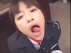 日本のティーンは、制服Bukkakedを取得します