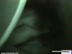 ウェットクソ·アウト作る若者