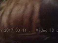 ボーイフレンドの電話で中国人の女の子がカッコいい