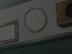 エロアニメ 肉便器 制服 便器 教室