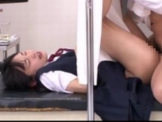 【初芽里奈】キュートでムラムラするロリ顔貧乳美人子大生読モを騙して生ハメ撮りセックス三昧23【No12030】