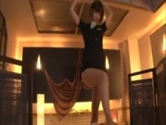 【芸能人・アイドル】湊莉久ドスケベ淫乱エステ嬢がドＳな足コキで男を誘惑！クリトリスをチンポに擦りつけて欲情しながら痴女ってくる変態女！【エロ動画】