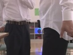 S級美少女の女子校生がパイパンマンコをズボズボされて臭いザーメンを顔射されちゃうロリータ動画