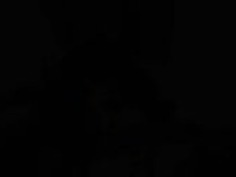 熱い日本の赤ちゃんが指で犯される