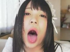 手使わず口だけフェラの口内射精。溜めに溜めた濃密ザーメンをゴックン！’南梨央奈’メイド