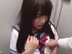 裕木まゆ弱みを握られ強制口淫させられる美人娘ＪＫ