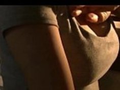 Pornallday.com - 夜遅くまでママのベッドに潜ったJap Boy