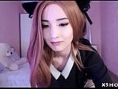 日本のセクシーなティーンはウェブカメラでオナニー