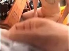 日本の女の子はコックを吸う