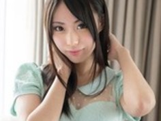 細身ながらエロい体をしている美女お姉様と甘美なH川菜美鈴