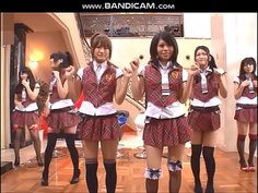 ★全員パイパン！人気アイドル風コスプレでアソコ丸出し！【無】v1