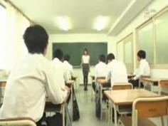 女教師のパンチラ 弱みを握られ生�...