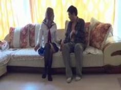 アジアン美少女ギャルJKにニーハイ美脚で誘惑された足フェチM男が段々と強く踏まれて最後は顔面騎乗で失神させられる