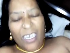 Indian aunty ki jobordost chudai