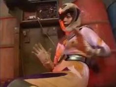 美少女 レズ ヒロイン 拷問 スーツ