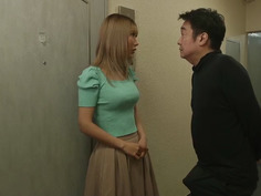 MEYD-662 AVの音が毎日うるさいとクレームに来た両隣の人妻たちに「お前らのオナ声もうるせぇ」と苦情返し！ 壁が薄いことに気づいていなかった欲求不満妻たちと近隣トラブルNTR 深田えいみ AIKA