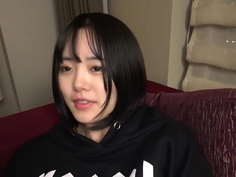 ハメ撮り バイト先の従業員に中出し時給アップの為にハメ撮りされる小動物系女子大生！段々女の顔になっていく様子がエロすぎる