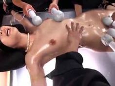 佐々木あき 電マでイキまくったあと生チンポで連続中出しされる美魔女