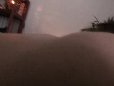 衝撃！天然絶倫シングルマザー！23歳の子持ちママがオイルまみれで完全昇天！ザーメン飲みたいし電マ当てられてたら一生イケるんです。 藍川美穂