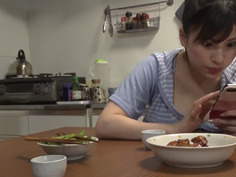 近親相姦だからこそ満たされる性欲と求め合う快感！！血のつながった関係でハメまくった30人4時間