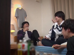 「そんなつもりじゃ無いんだけど…」言葉遣いも見た目も男っぽい男友達のような付き合いの女子が男だらけの飲み会に女1人で参加。そのまま…