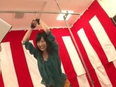 きれいなお姉さんがＨなクイズを満喫して、玩具の刺激を受け続けながら体液を噴射してしまうｗｗ