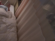 夜勤の熟女看護師 欲求不満おばさんナースはカッチカチ勃起チ○コで夜中に発情！！12人