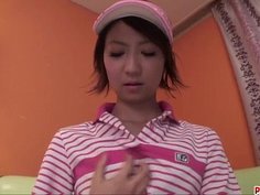 Sporty Japanese Miriya Hazuki slides toys up her cunt