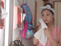 僕の恋人が家で待ってるのに、 終電逃し先輩女子社員の家に泊まる流れに…ノーパンノーブラ部屋着に興奮した絶倫のボクは一晩中ヤりまくった。。。 初誘惑作品 加美杏奈