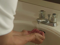 「条件は3日間、撮影し続けること。」 「映像学科の僕は隣人夫婦にSEXの撮影を依頼されて―。」 白木優子