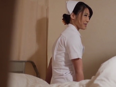 人妻看護師 真夜中の痴態2 病院内で行われている夜勤中の不倫セックス 12人4時間