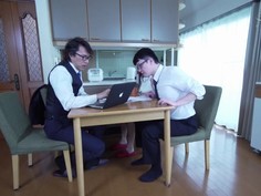 HBAD-490 夫に内緒で不倫する若妻は義父との羞恥凌辱に興奮し陰穴に肉棒を咥え込み歓喜する 鈴木さとみ