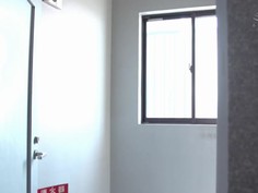 HBAD-487 息子の友達のマセガキ共に性処理をさせられる母親～葵百合香