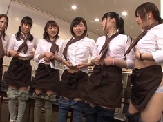 HUNTA-308_A バイト先のカフェで女子スタッフと男はボクひとりの王様ゲーム！！オシャレで可愛い女の子と知り合いたい！ふれ合いたい！と夢見て働き始めたカフェバイト！案の定可愛いスタッフばかりでラッキー！と思っていたら…ここは想像以上の女社会！